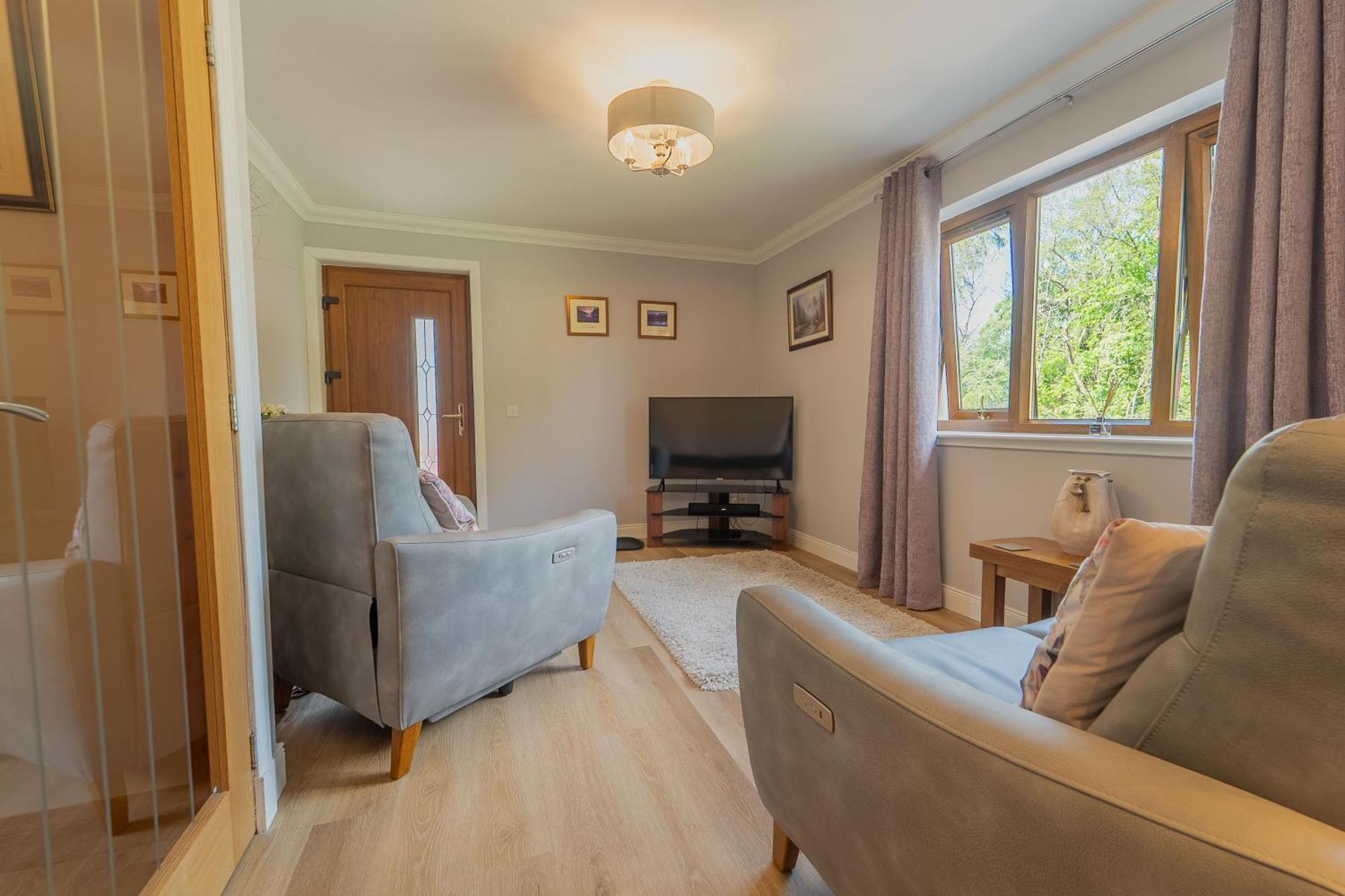 Self Cateringone Bedroom Apartment Fort William Exteriér fotografie
